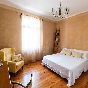Camera con letto queen size